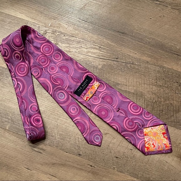 TED BAKER Silk Handmade Tie - Picture 2 of 5